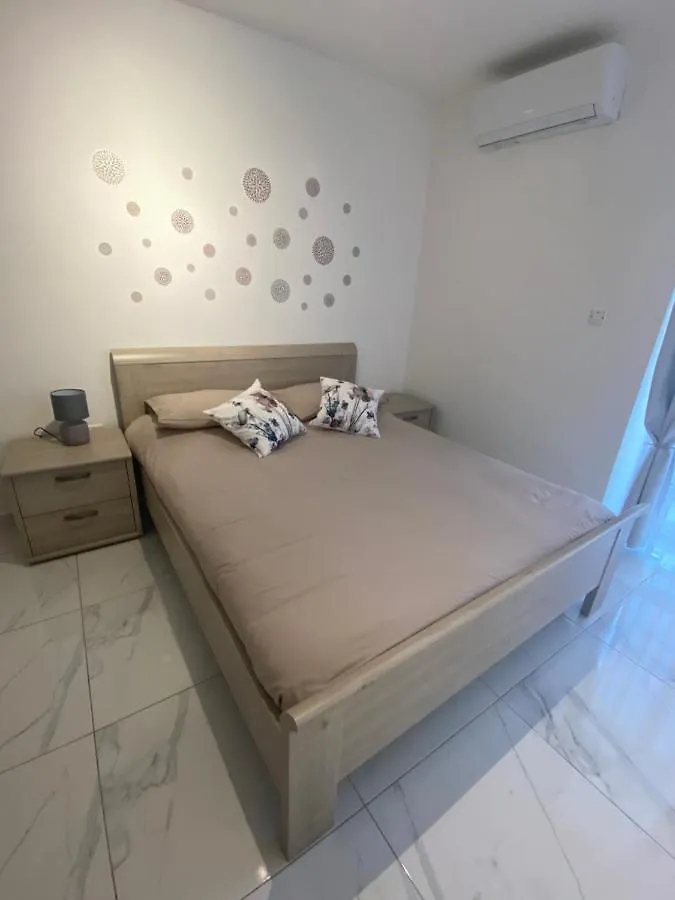 Central, Bright & Modern Apartment Msida Malta