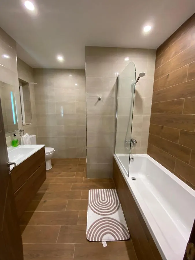 Central, Bright & Modern Apartment Msida